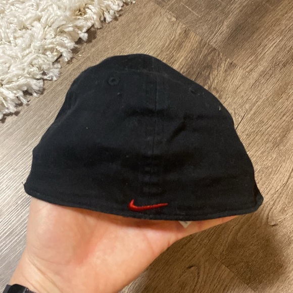 Youth size 4-8 Nike baseball cap - Picture 2 of 5